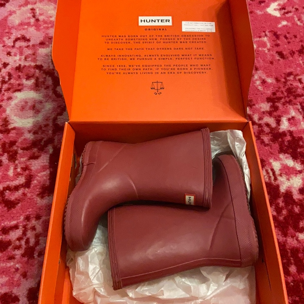 Hunter boots raspberry